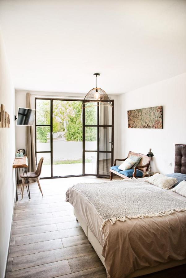 Bed and Breakfast Mas de Bouvet en Camargue à Albaron Extérieur photo